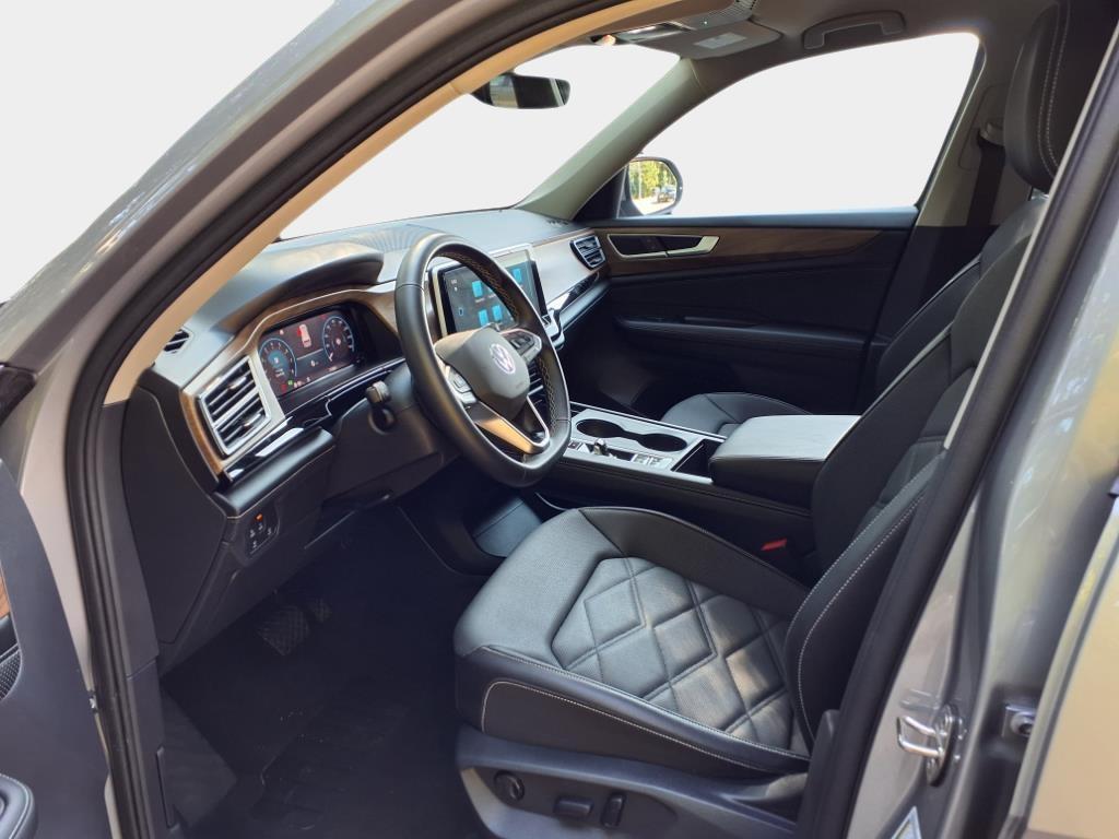used 2024 Volkswagen Atlas car, priced at $31,500