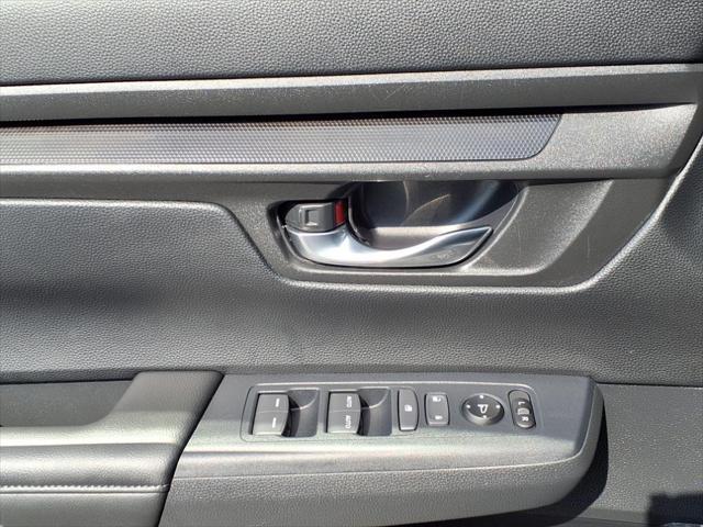 used 2025 Honda CR-V car, priced at $32,000