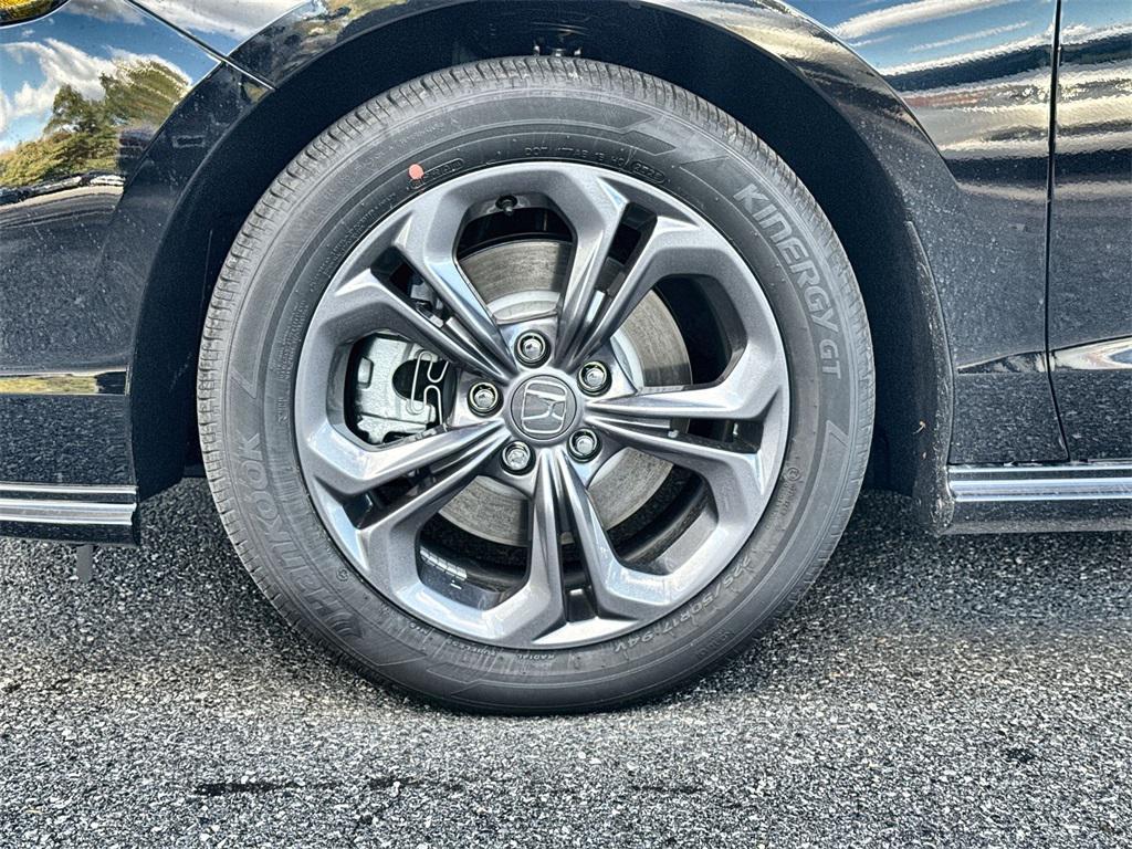 new 2025 Honda Accord Hybrid car, priced at $32,883