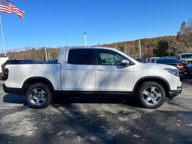 new 2025 Honda Ridgeline car, priced at $42,138