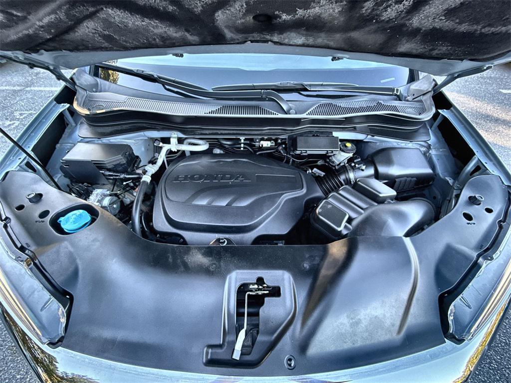 used 2022 Honda Pilot car, priced at $32,250