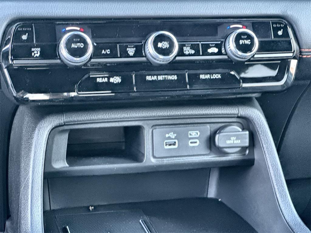 new 2025 Honda Pilot car, priced at $45,297