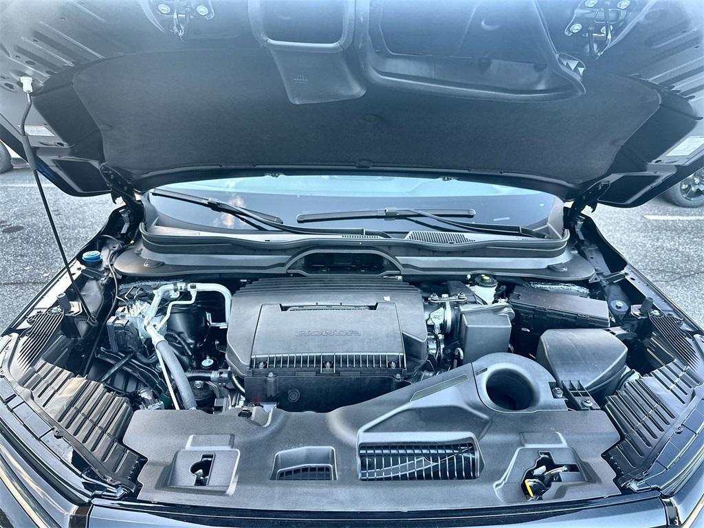 new 2025 Honda Pilot car, priced at $45,297