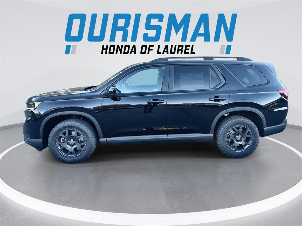 new 2025 Honda Pilot car, priced at $45,297