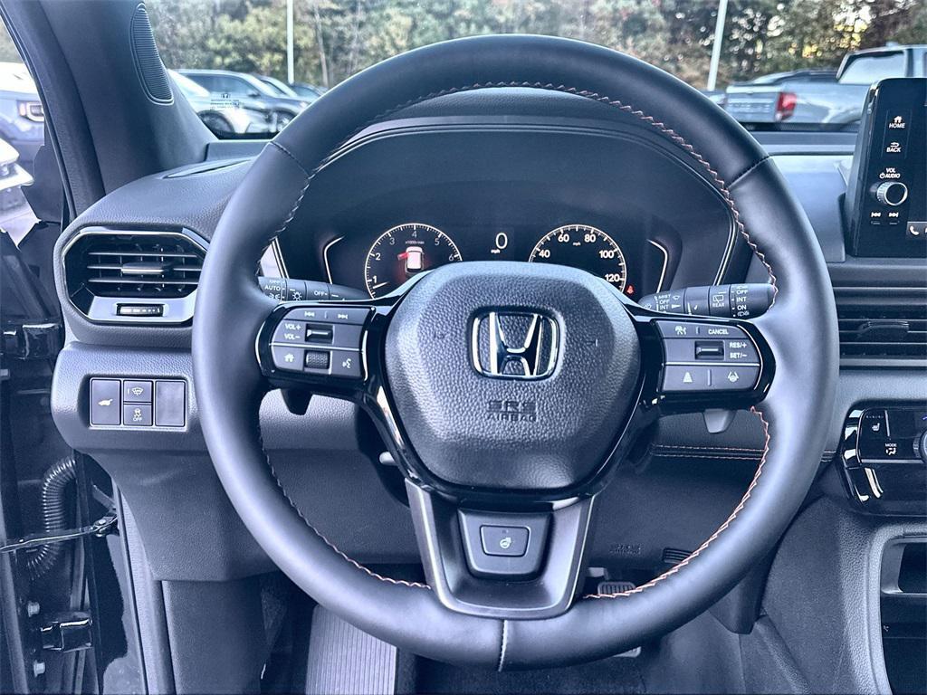 new 2025 Honda Pilot car, priced at $45,297