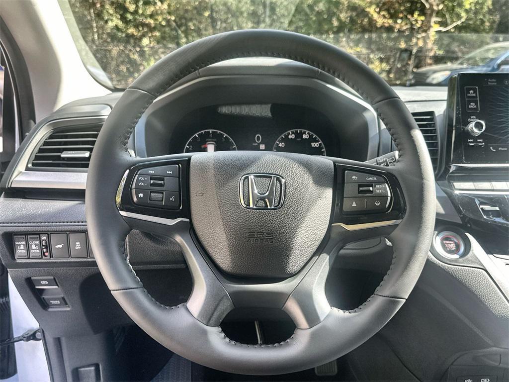 new 2026 Honda Odyssey car, priced at $40,718