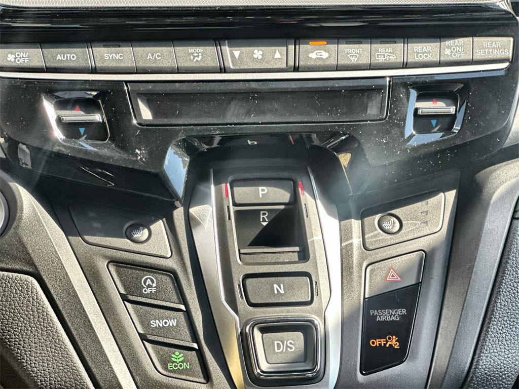 new 2026 Honda Odyssey car, priced at $40,718