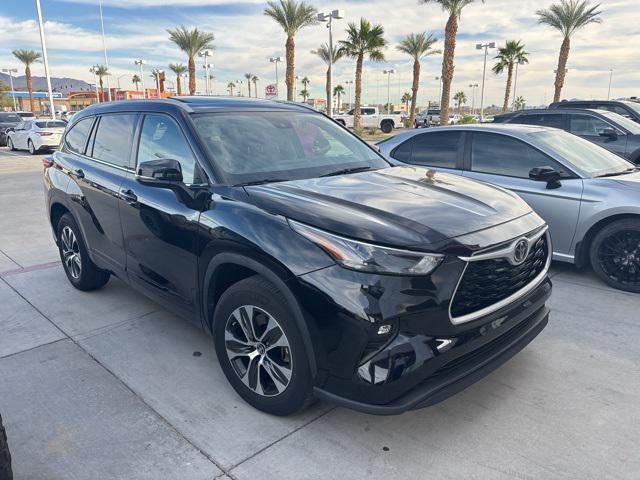 used 2022 Toyota Highlander car, priced at $36,000