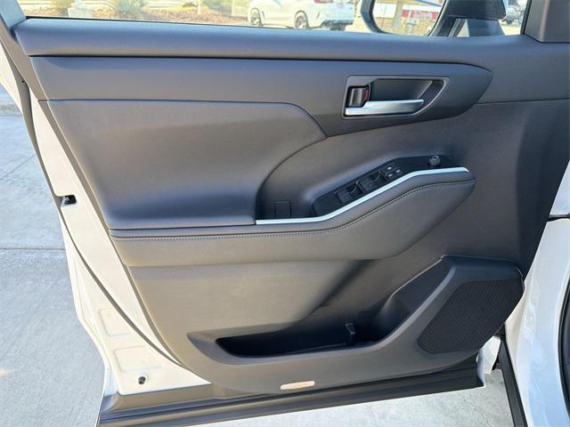 new 2026 Toyota Highlander car, priced at $51,663