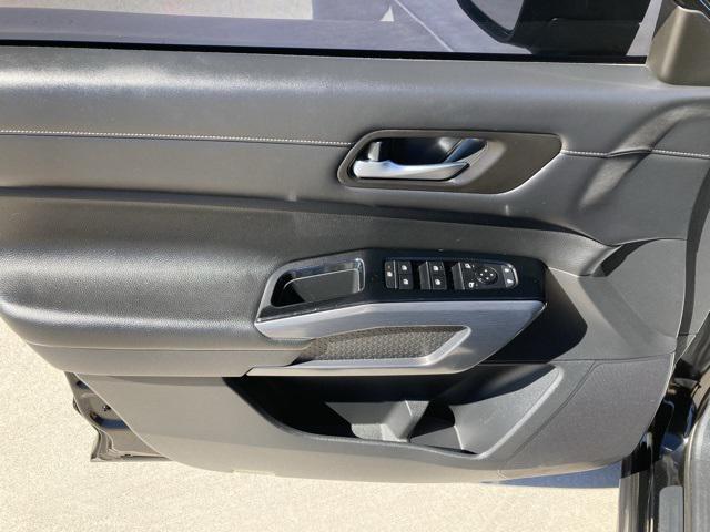 used 2022 Nissan Pathfinder car, priced at $32,100