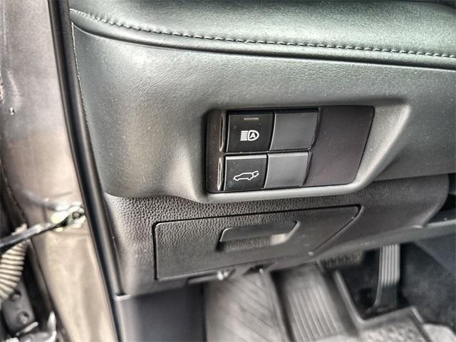 used 2022 Toyota Highlander Hybrid car, priced at $36,800
