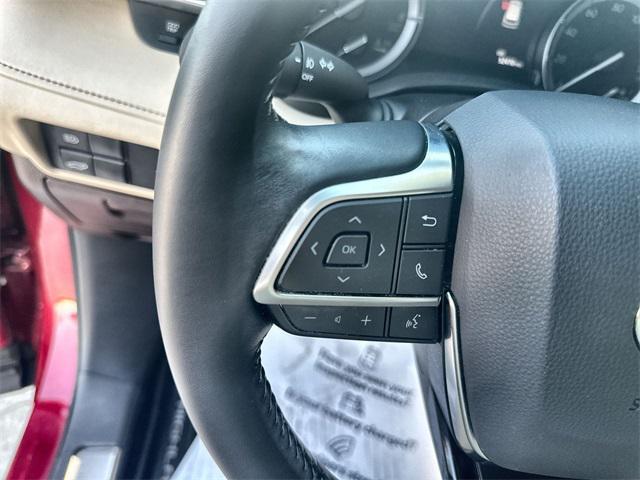 used 2020 Toyota Highlander car, priced at $30,750