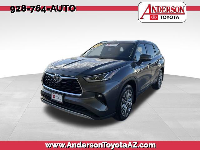 used 2021 Toyota Highlander Hybrid car, priced at $40,000