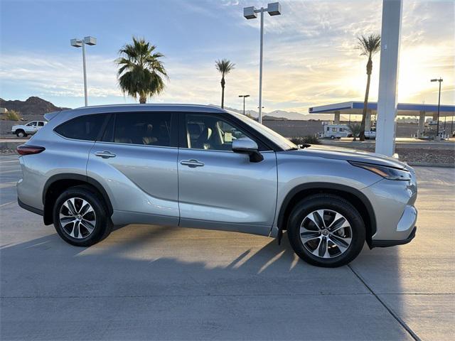 used 2024 Toyota Highlander car, priced at $41,500