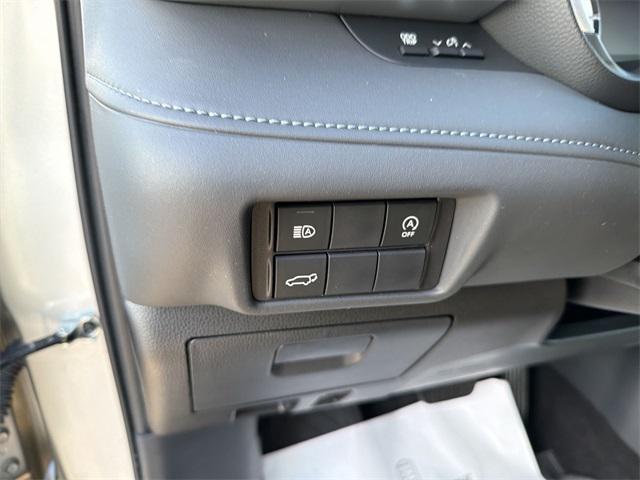 used 2024 Toyota Highlander car, priced at $41,500