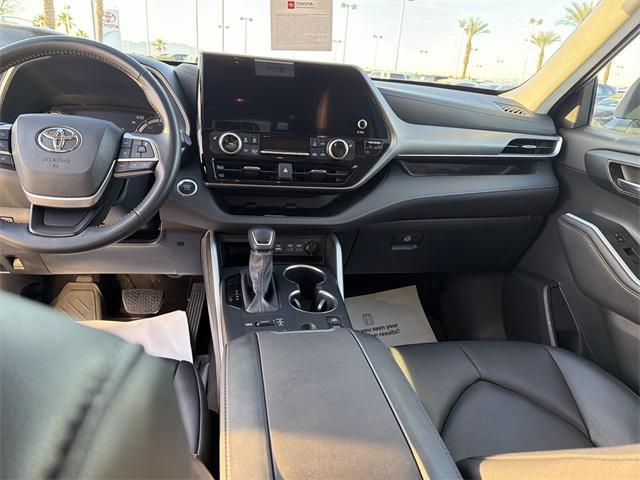 used 2024 Toyota Highlander car, priced at $41,500