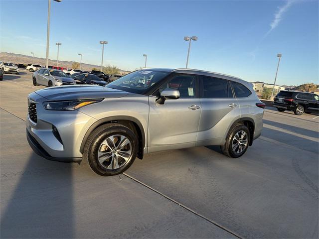 used 2024 Toyota Highlander car, priced at $41,500