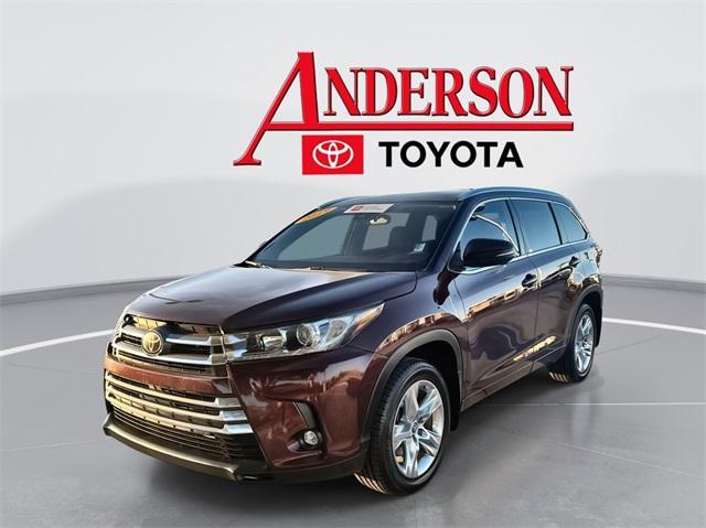 used 2019 Toyota Highlander car, priced at $29,700