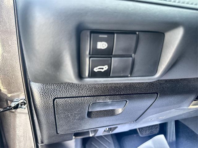 used 2022 Toyota Highlander Hybrid car, priced at $39,800
