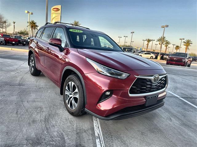 used 2022 Toyota Highlander car, priced at $34,200