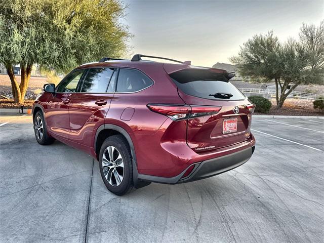 used 2022 Toyota Highlander car, priced at $34,200