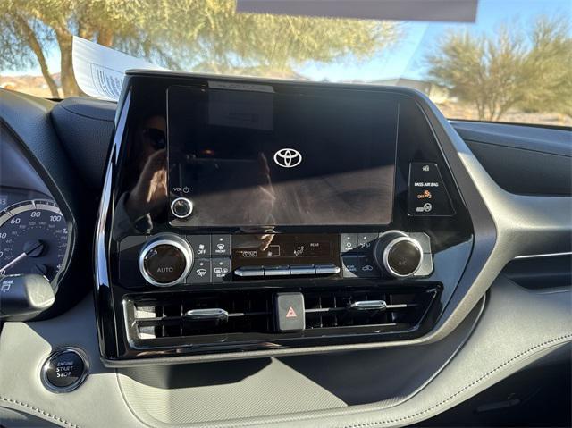 used 2023 Toyota Highlander car, priced at $36,500