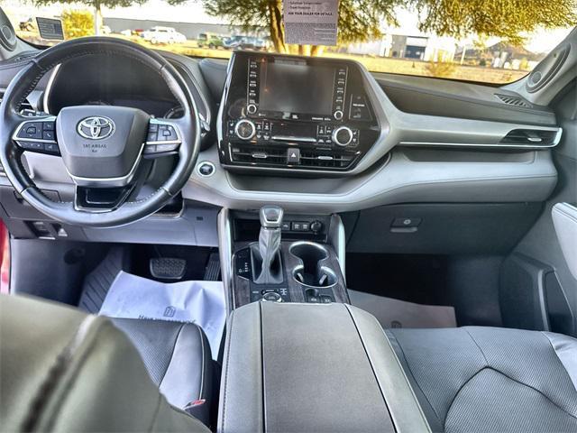 used 2020 Toyota Highlander car, priced at $33,000