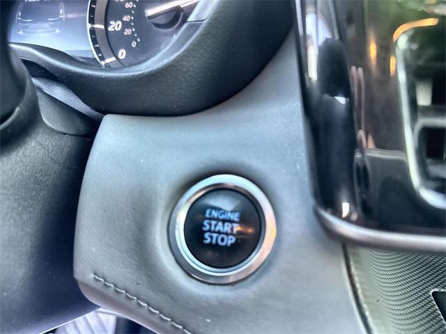 used 2020 Toyota Highlander car, priced at $33,000