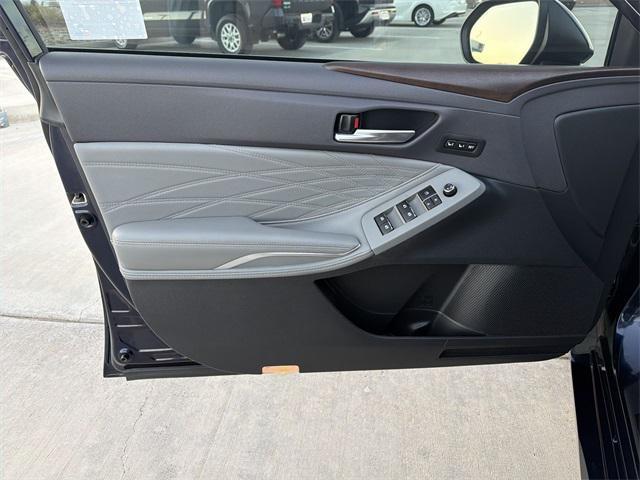 used 2021 Toyota Avalon Hybrid car, priced at $33,200