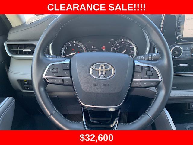 used 2020 Toyota Highlander car, priced at $32,000