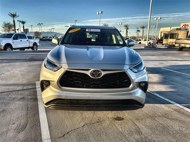 used 2023 Toyota Highlander car, priced at $37,200