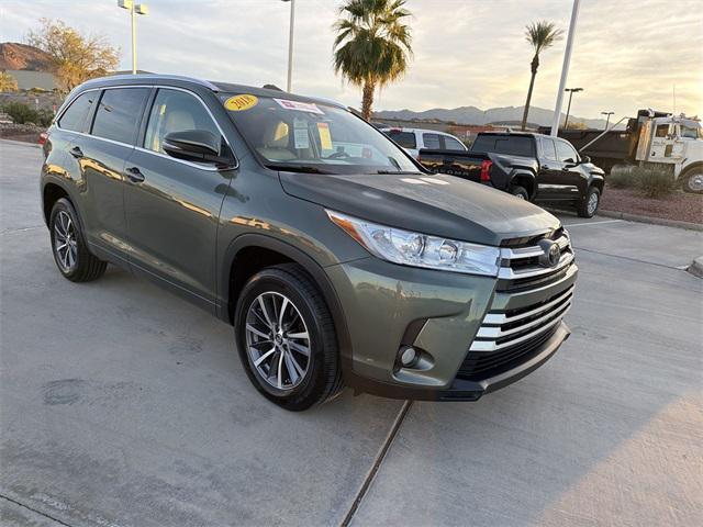 used 2018 Toyota Highlander car, priced at $26,800