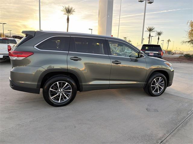 used 2018 Toyota Highlander car, priced at $26,800