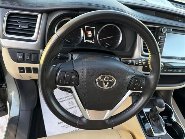 used 2018 Toyota Highlander car, priced at $26,800