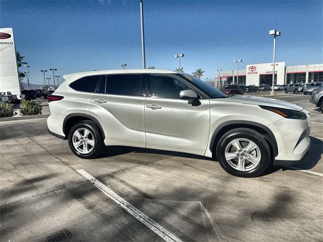 used 2022 Toyota Highlander car, priced at $33,700