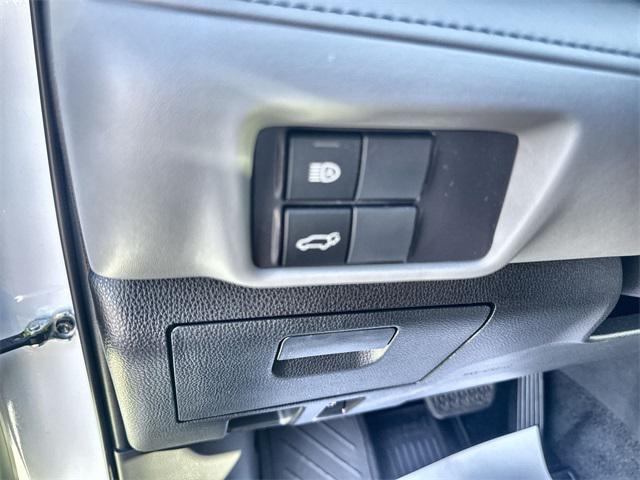 used 2022 Toyota Highlander car, priced at $33,700