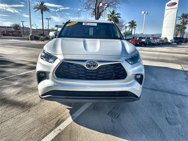 used 2022 Toyota Highlander car, priced at $33,700