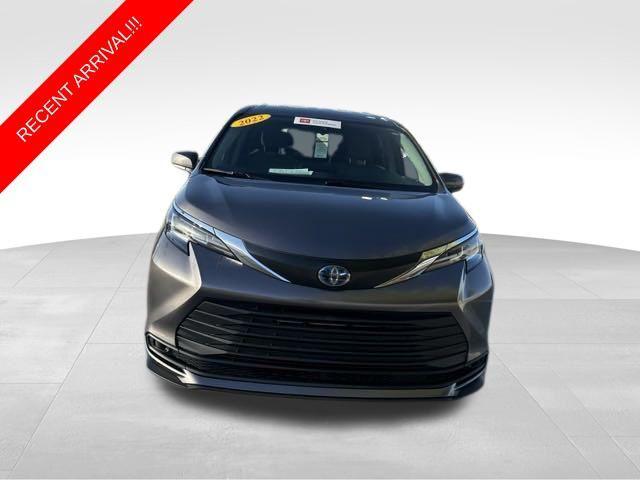 used 2022 Toyota Sienna car, priced at $40,100