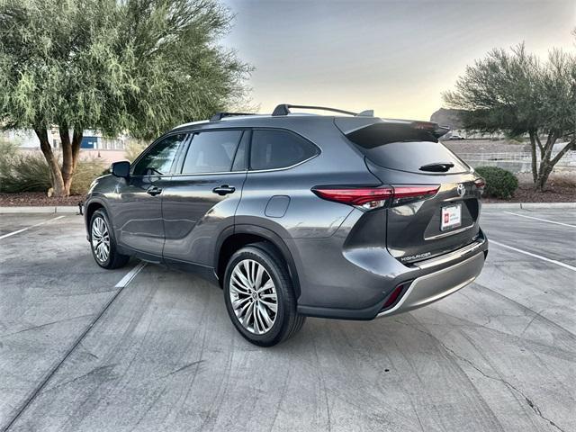 used 2023 Toyota Highlander car, priced at $44,700