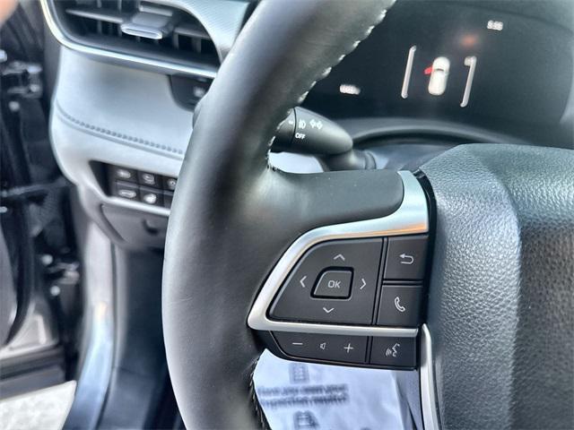 used 2023 Toyota Highlander car, priced at $44,700