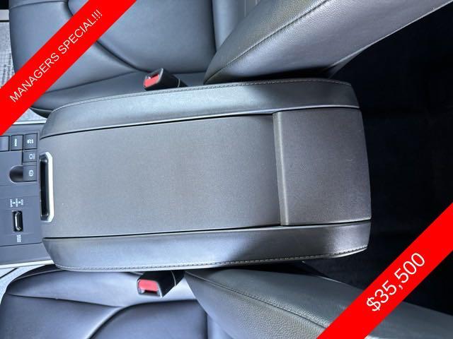 used 2023 Toyota Highlander car