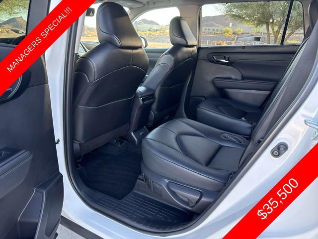 used 2023 Toyota Highlander car