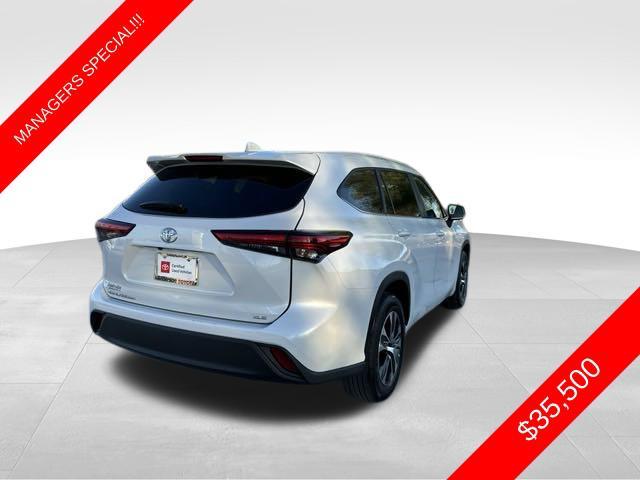 used 2023 Toyota Highlander car