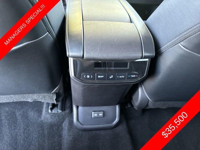 used 2023 Toyota Highlander car