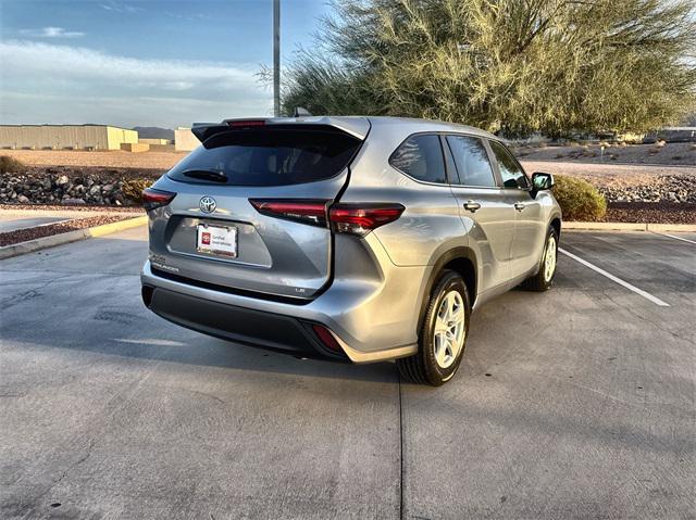 used 2024 Toyota Highlander car, priced at $40,500