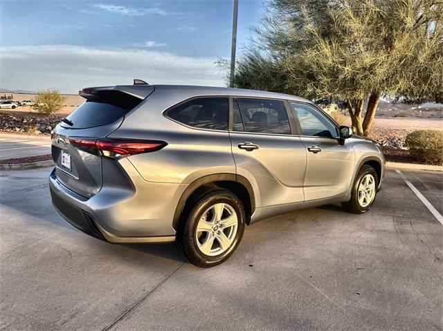 used 2024 Toyota Highlander car, priced at $40,500