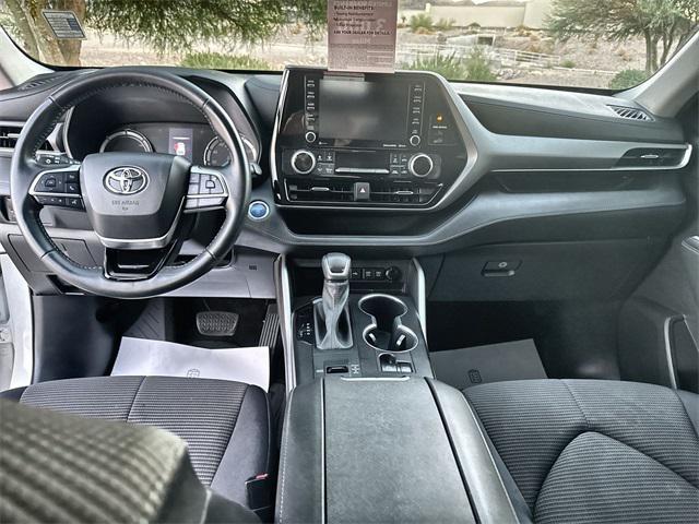 used 2021 Toyota Highlander Hybrid car, priced at $29,600