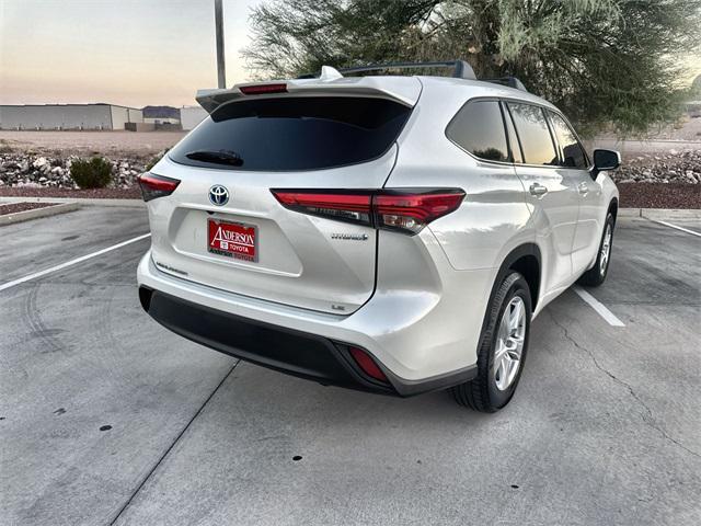 used 2021 Toyota Highlander Hybrid car, priced at $29,600