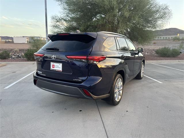 used 2022 Toyota Highlander car, priced at $37,200