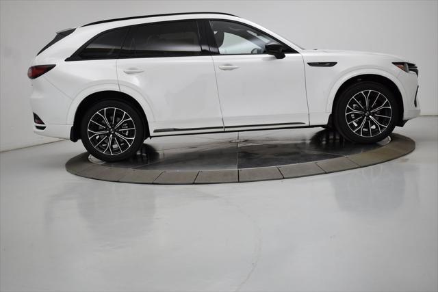 new 2025 Mazda CX-70 car, priced at $53,578